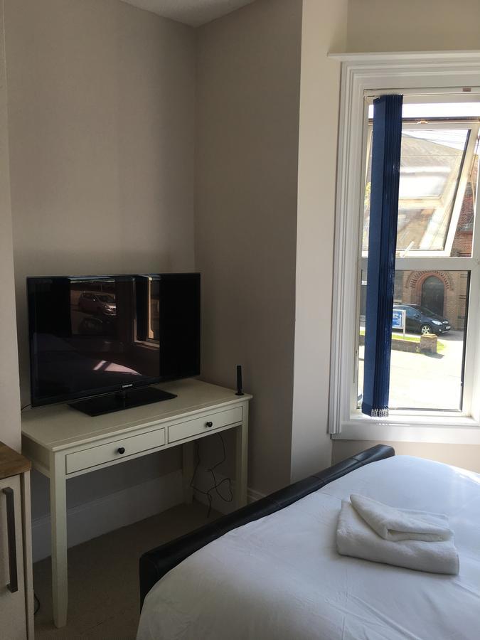 Elris Essex House Clacton-on-Sea Exterior photo